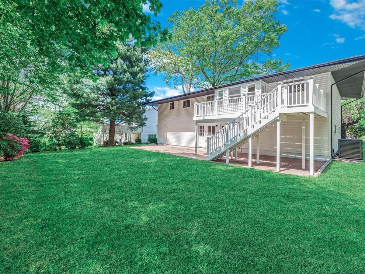 7 Pal Way, Plainview, New York image 28