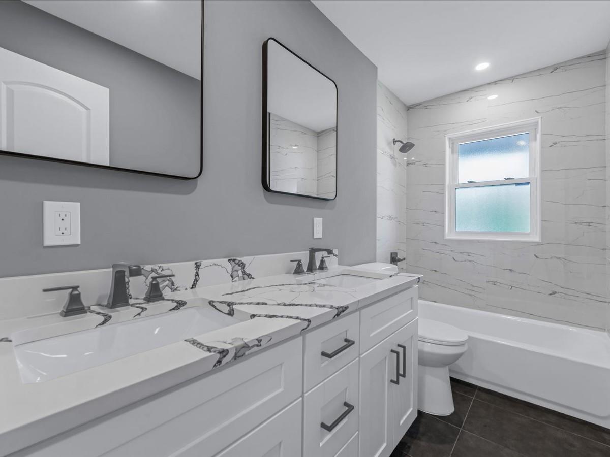 7 Pal Way, Plainview, New York image 17