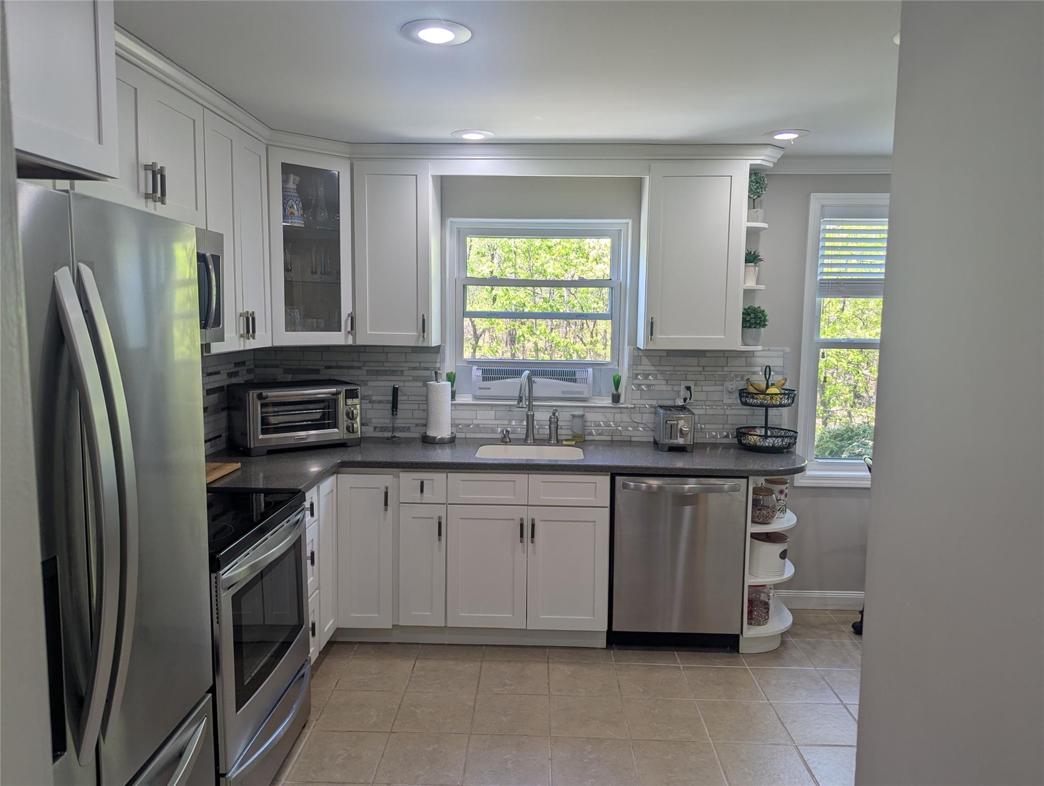754 Sierra Vista Lane #BUILDING 29, Valley Cottage, New York image 10