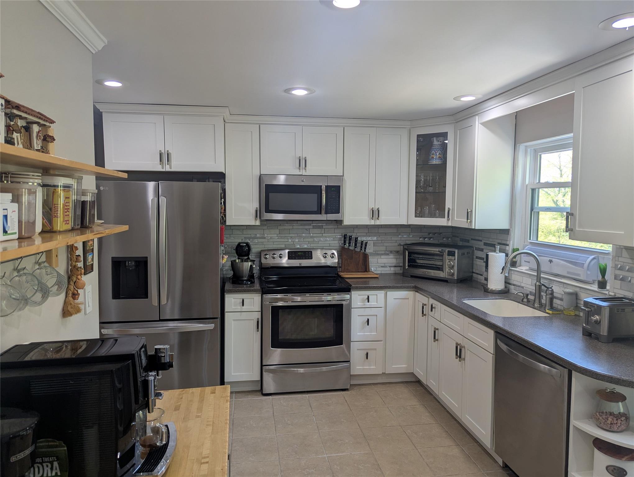 754 Sierra Vista Lane #BUILDING 29, Valley Cottage, New York image 6