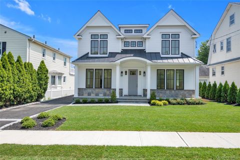 50 Highland Terrace Manhasset NY 11030