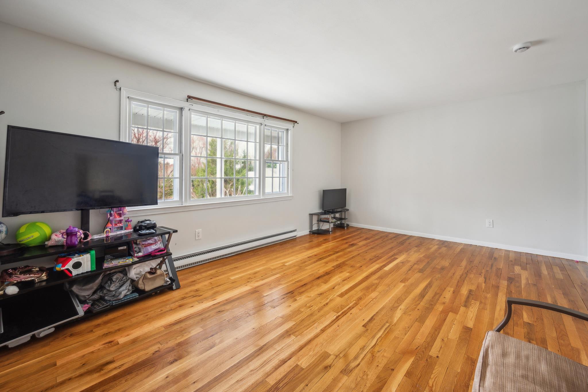 8 Noel Court, Brewster, New York image 4