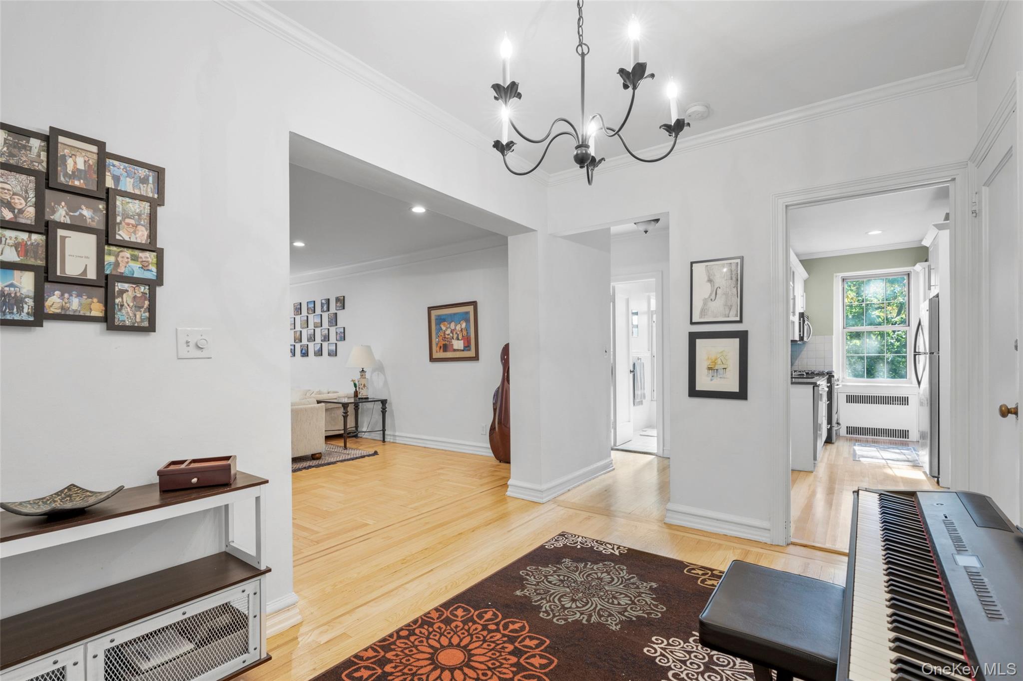 21 N Chatsworth Avenue 4N