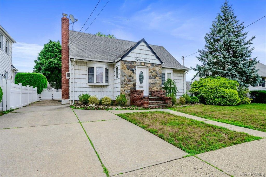 Photo of 1815-18 Meadowbrook Road, Merrick, NY 11566 (MLS # 1023322)