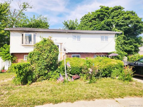 1090 Pinebrook West Hempstead NY 11552