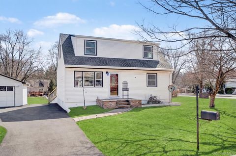 Photo of 19 Ann Place, Monroe, NY 10950 (MLS # 919747)