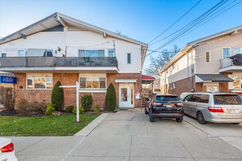 Multifamily For Sale - 151-42 82nd Street<br/> Howard Beach, NY 11414