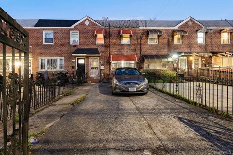 727 Euclid Avenue Brooklyn NY 11208