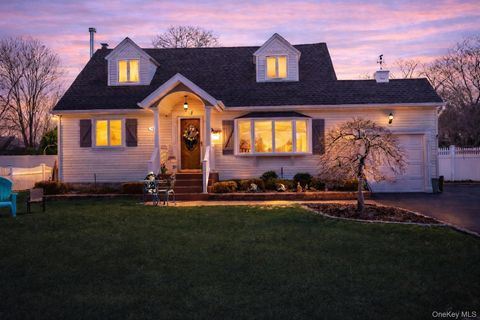 59 Center Street Ronkonkoma NY 11779