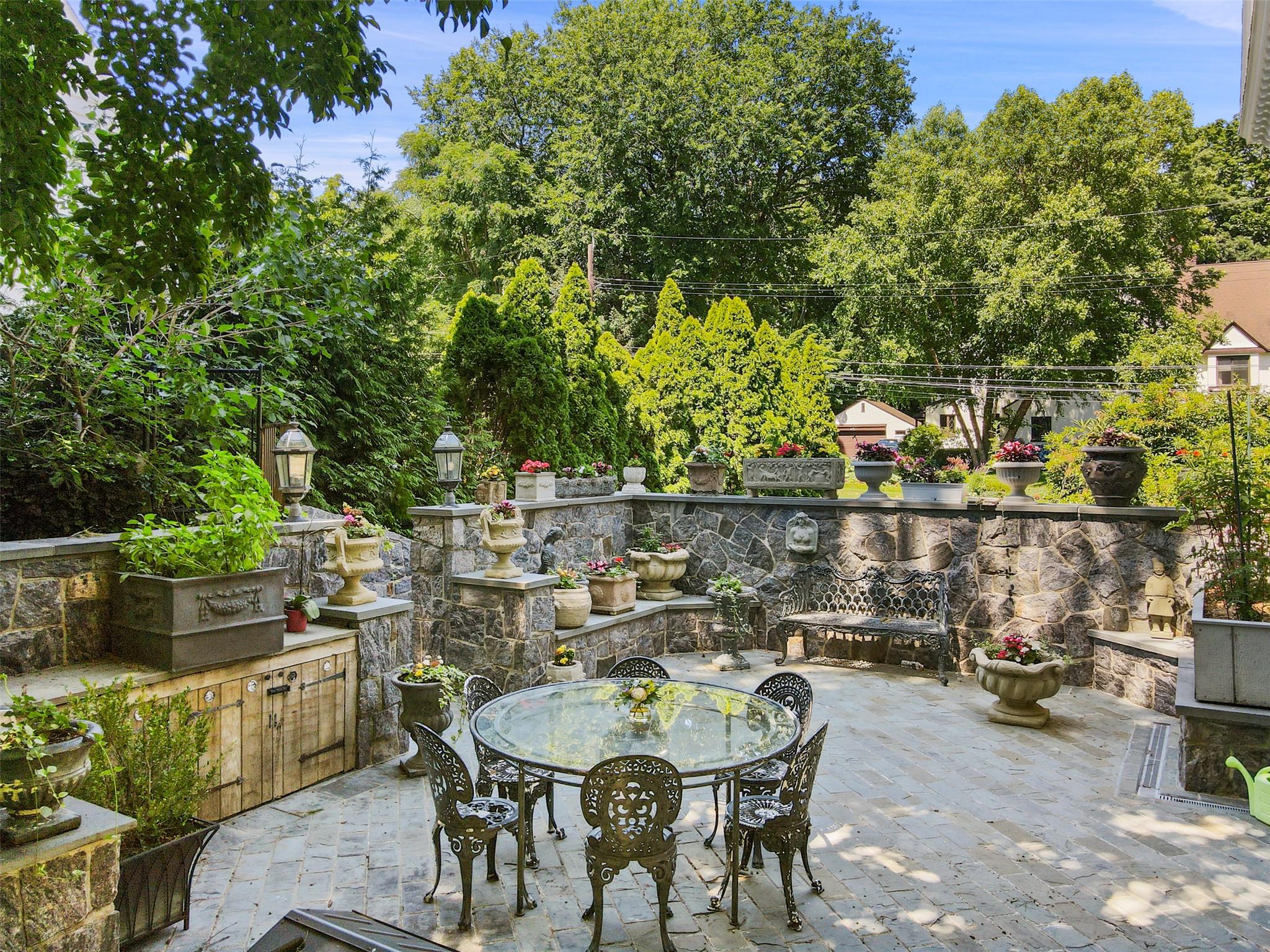 49 Moore Road, Bronxville, New York image 35