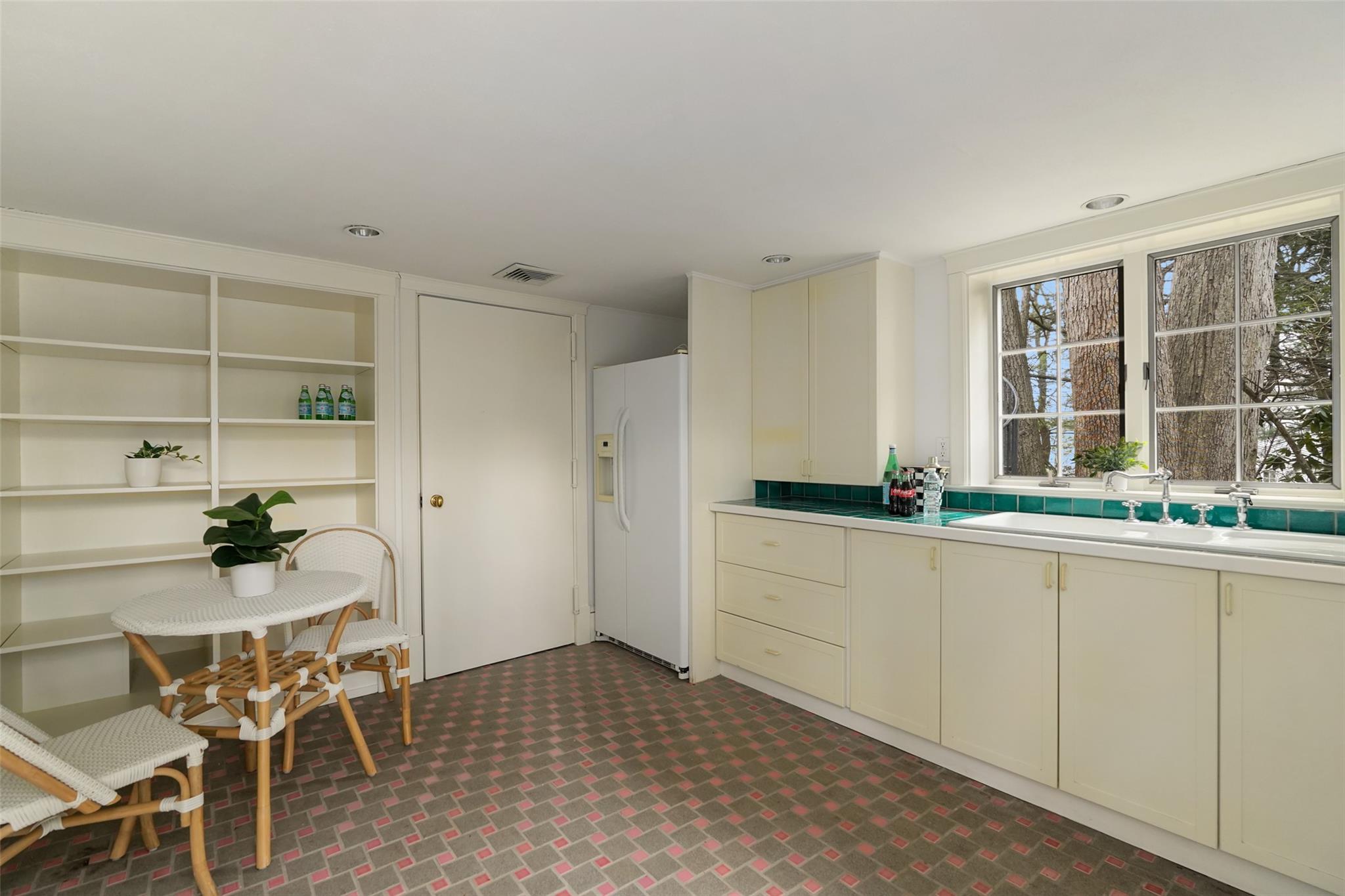 49 Moore Road, Bronxville, New York image 33