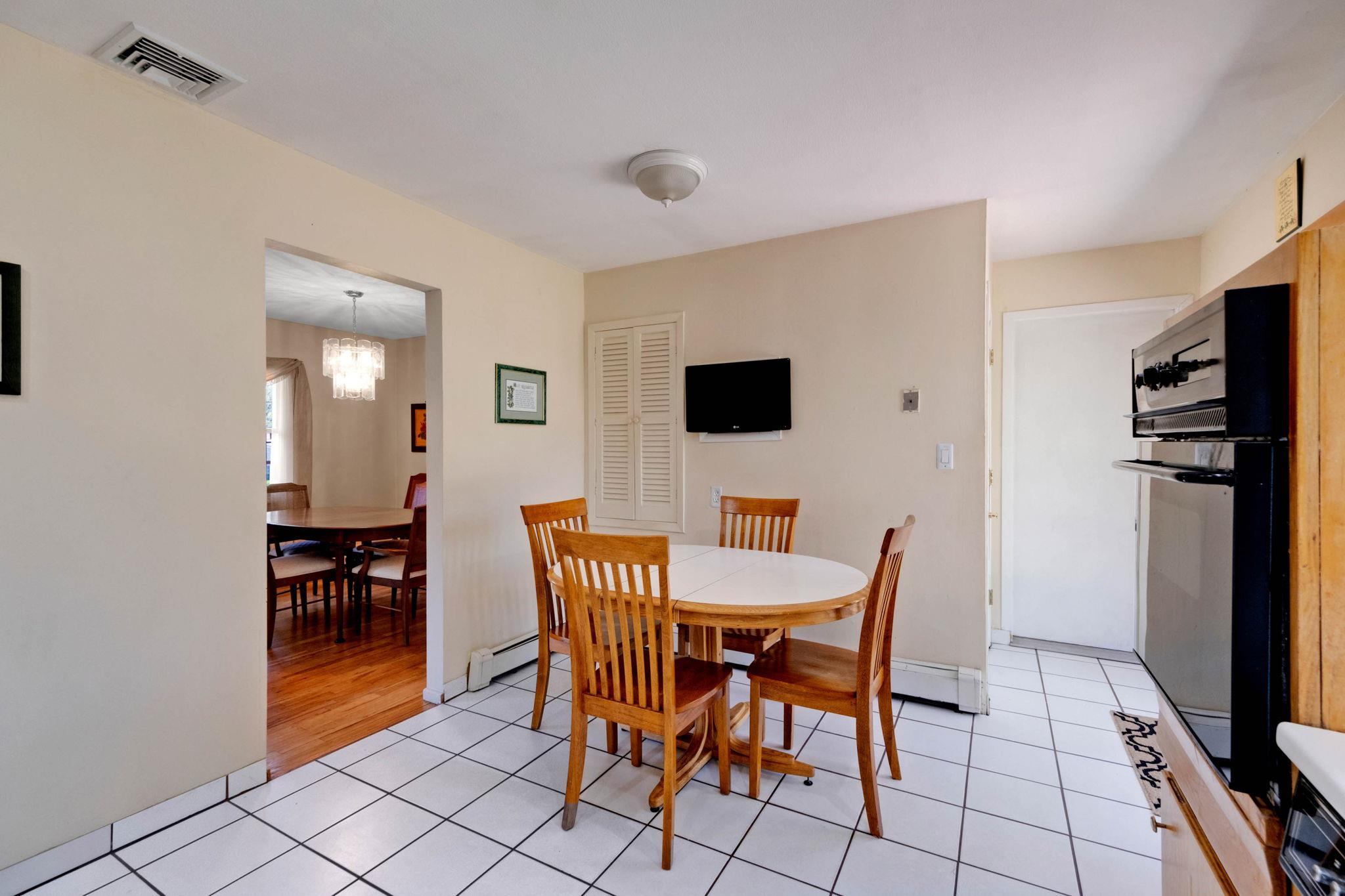 37 Balaton Avenue, Ronkonkoma, New York image 11