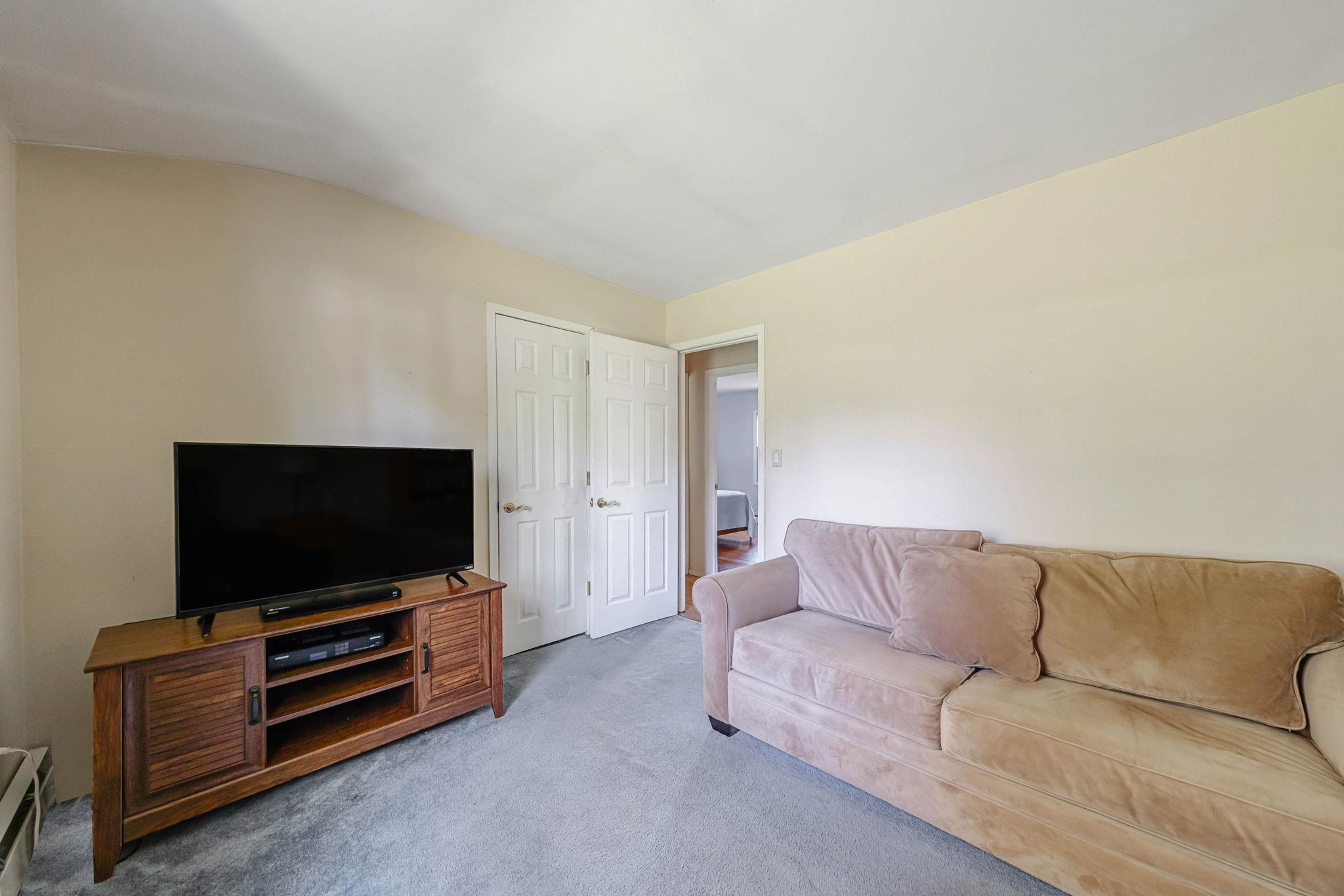 37 Balaton Avenue, Ronkonkoma, New York image 7
