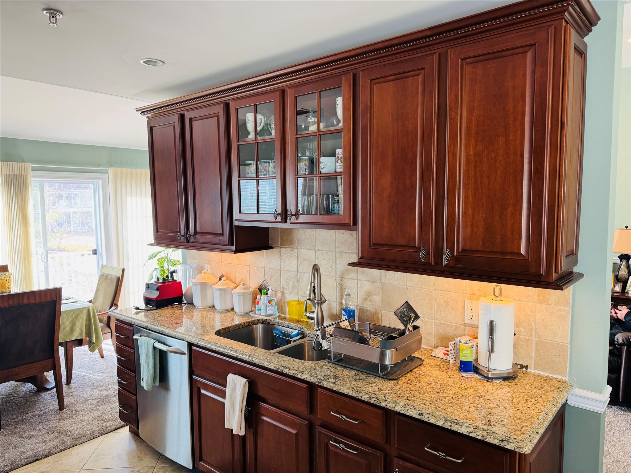 211 Pond Circle, Mount Sinai, New York image 8