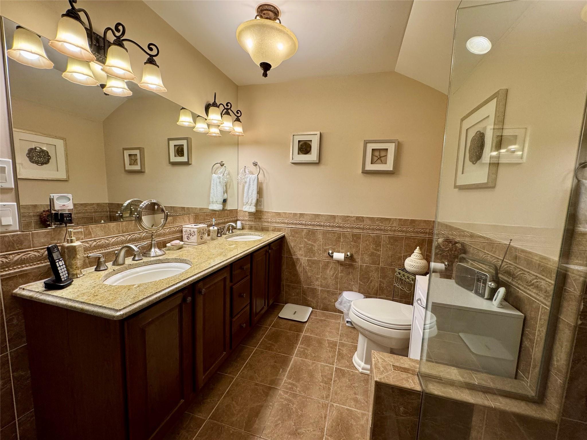 211 Pond Circle, Mount Sinai, New York image 12