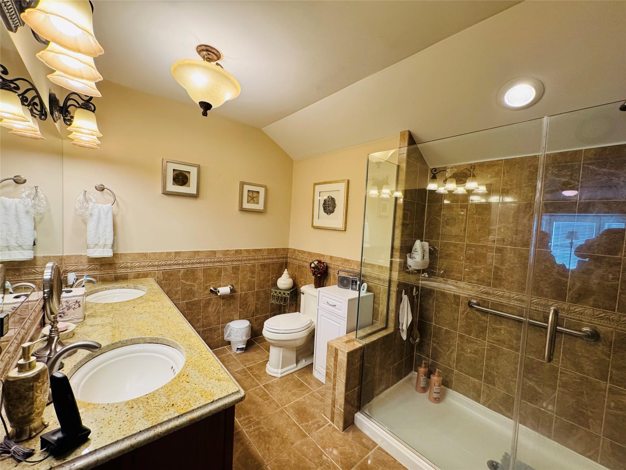 211 Pond Circle, Mount Sinai, New York image 14