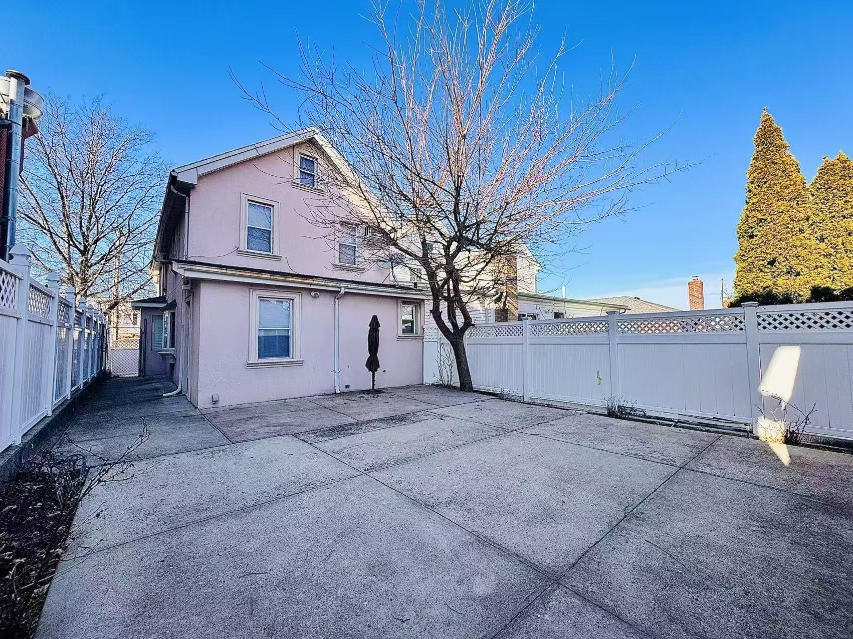 150-12 11th Avenue, Whitestone, New York image 4