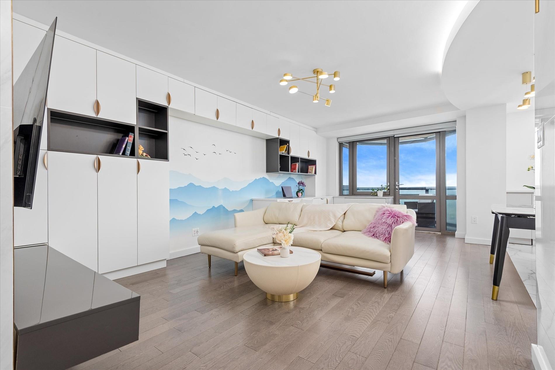 11201 Queens Boulevard 18D