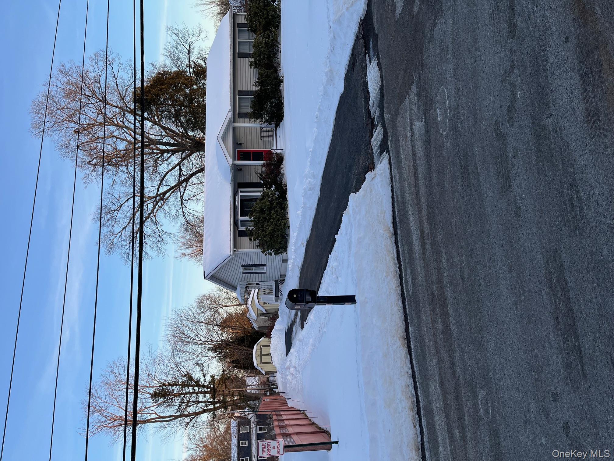 1011 Mountain View Court