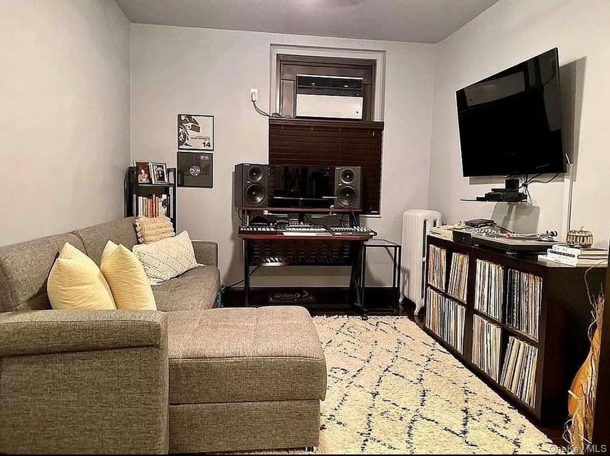 21-06 35th Street 1B