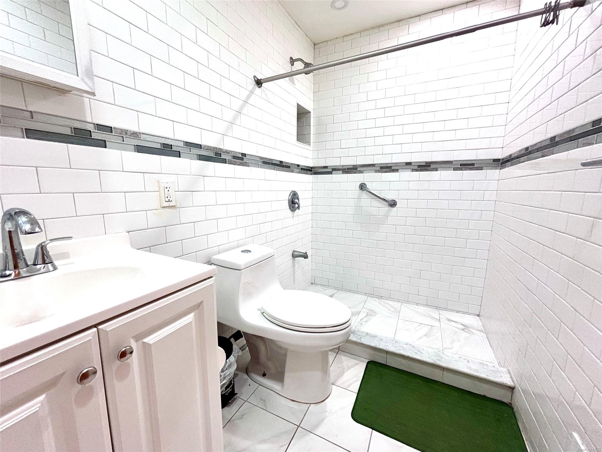 102-15 221 Street, Queens Village, New York image 13