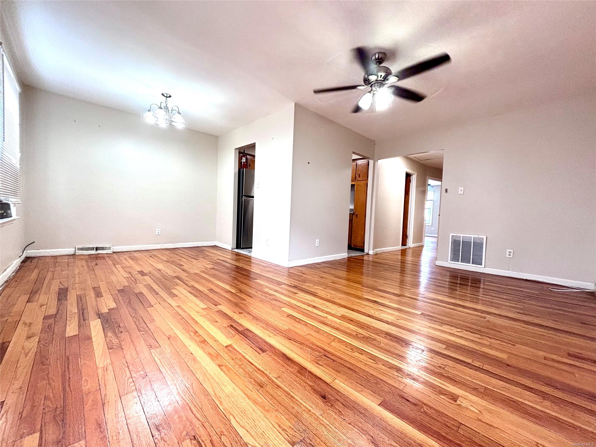 102-15 221 Street, Queens Village, New York image 2