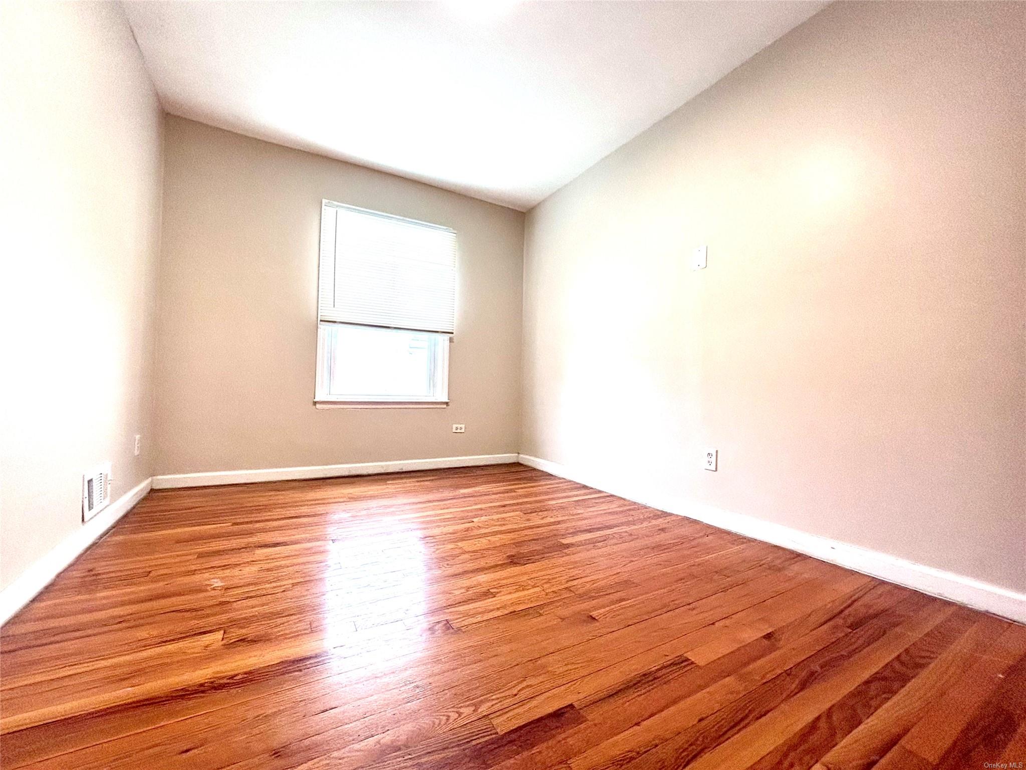 102-15 221 Street, Queens Village, New York image 8