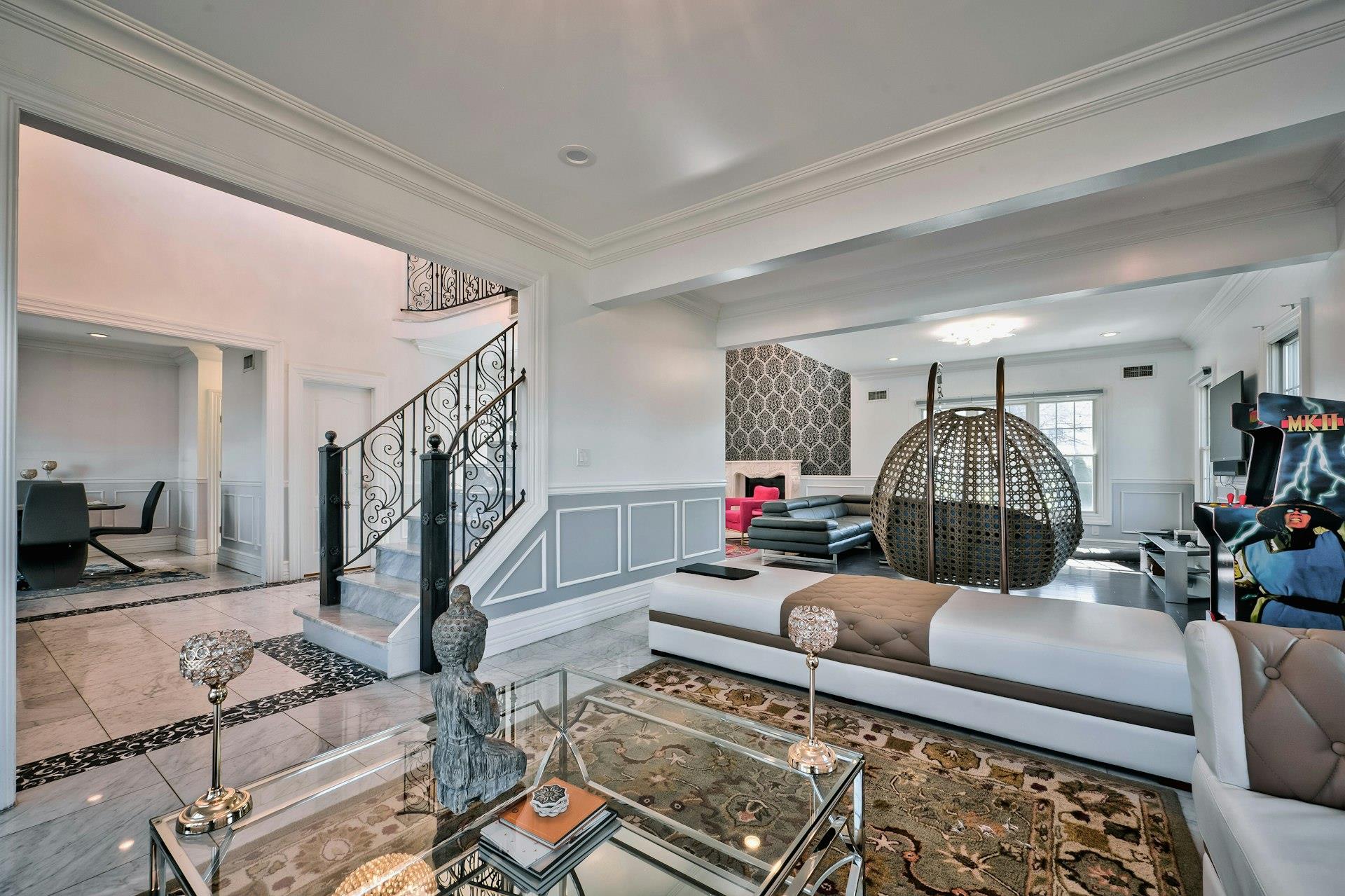 31 Burke Avenue, Jericho, New York image 10