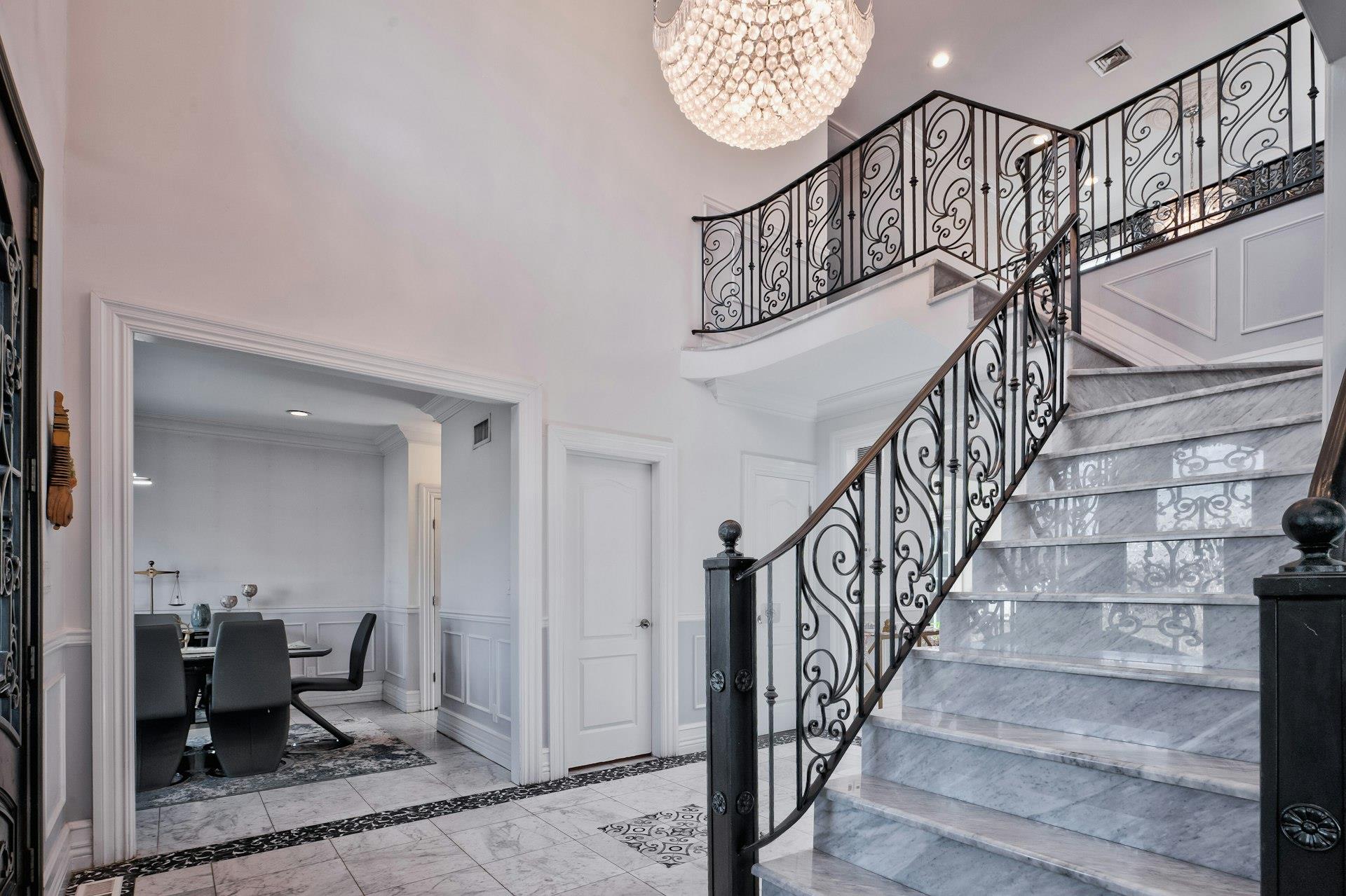 31 Burke Avenue, Jericho, New York image 8