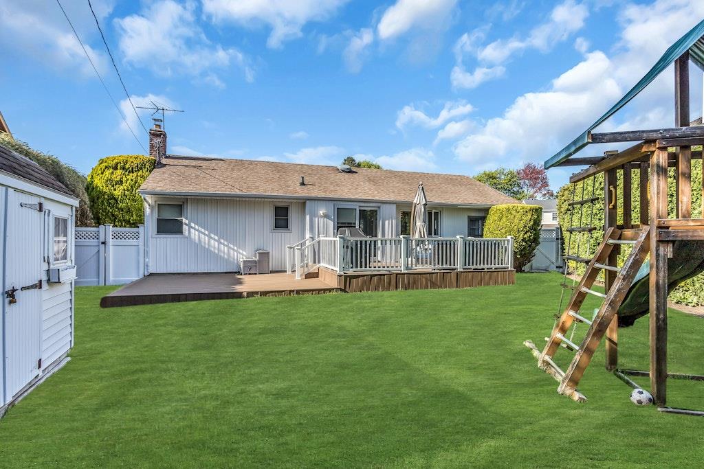 20 Doone Drive, Syosset, New York image 28