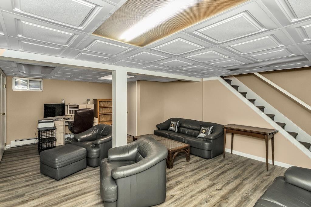20 Doone Drive, Syosset, New York image 24