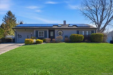 Homes For Sale - 1085 Sipp Avenue<br/> Medford, NY 11763