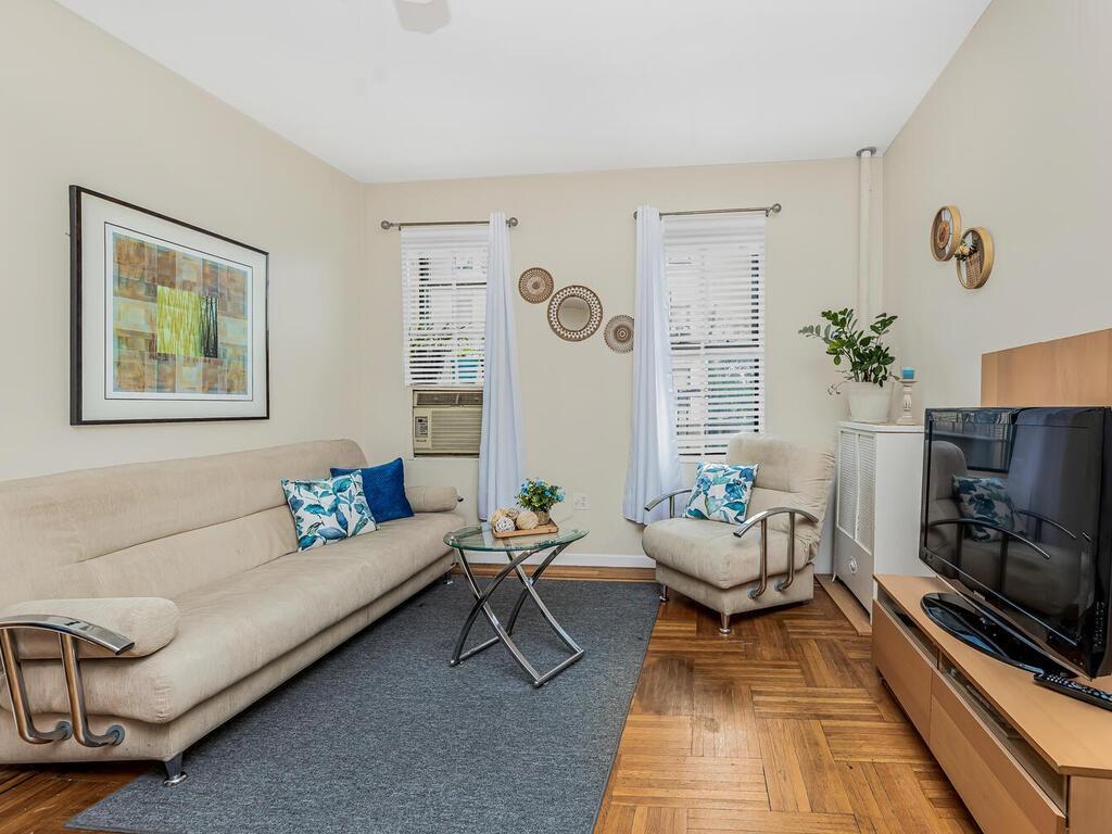 91 E 208th Street #3K, Bronx, New York image 4