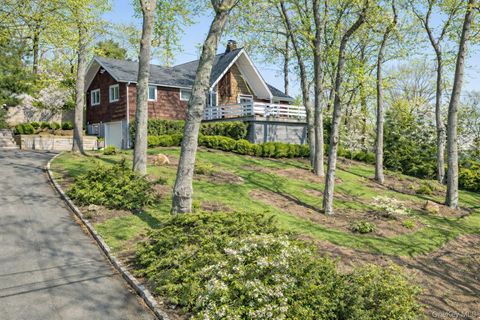 33 Peters Path East Hampton NY 11937