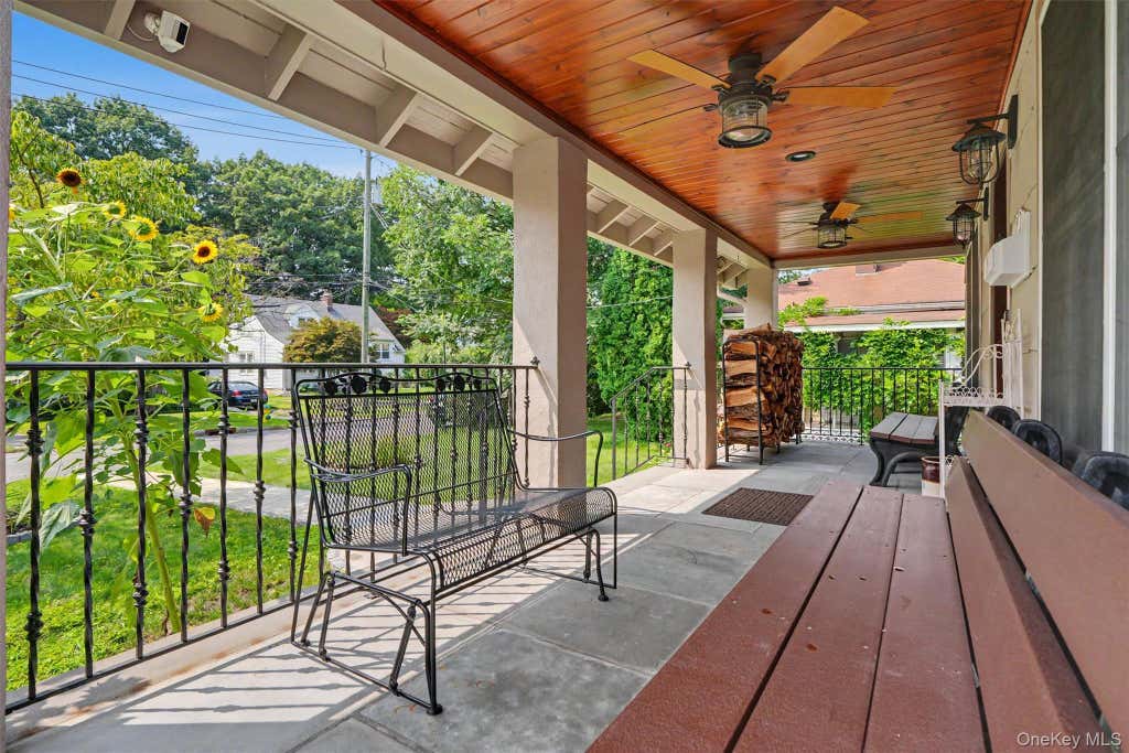 Photo of 26 Gedney Terrace, White Plains, NY 10605 (MLS # 1037965)