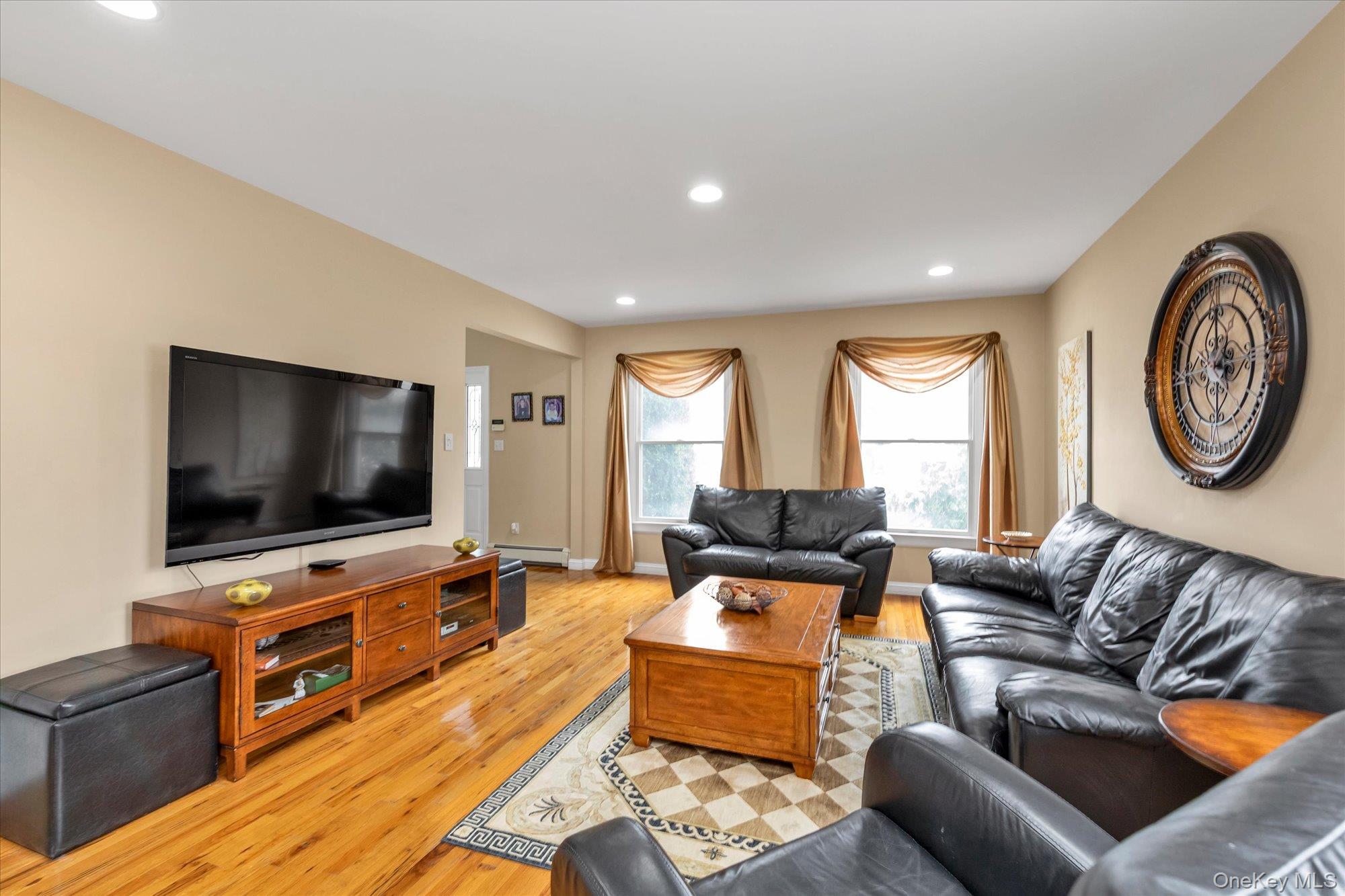 3249 Woodward Avenue