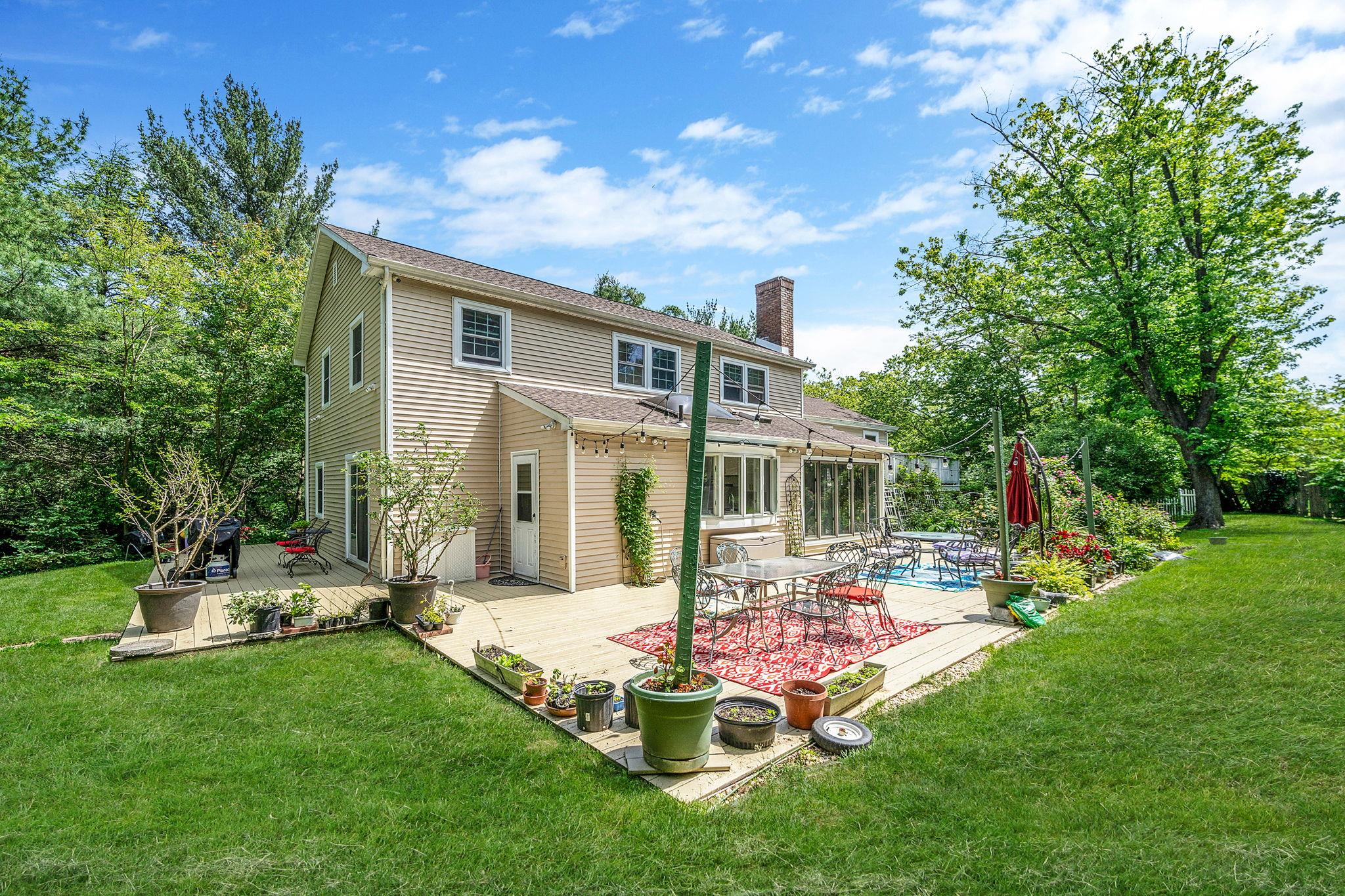 25 Rustic Gate Lane, Dix Hills, New York image 38