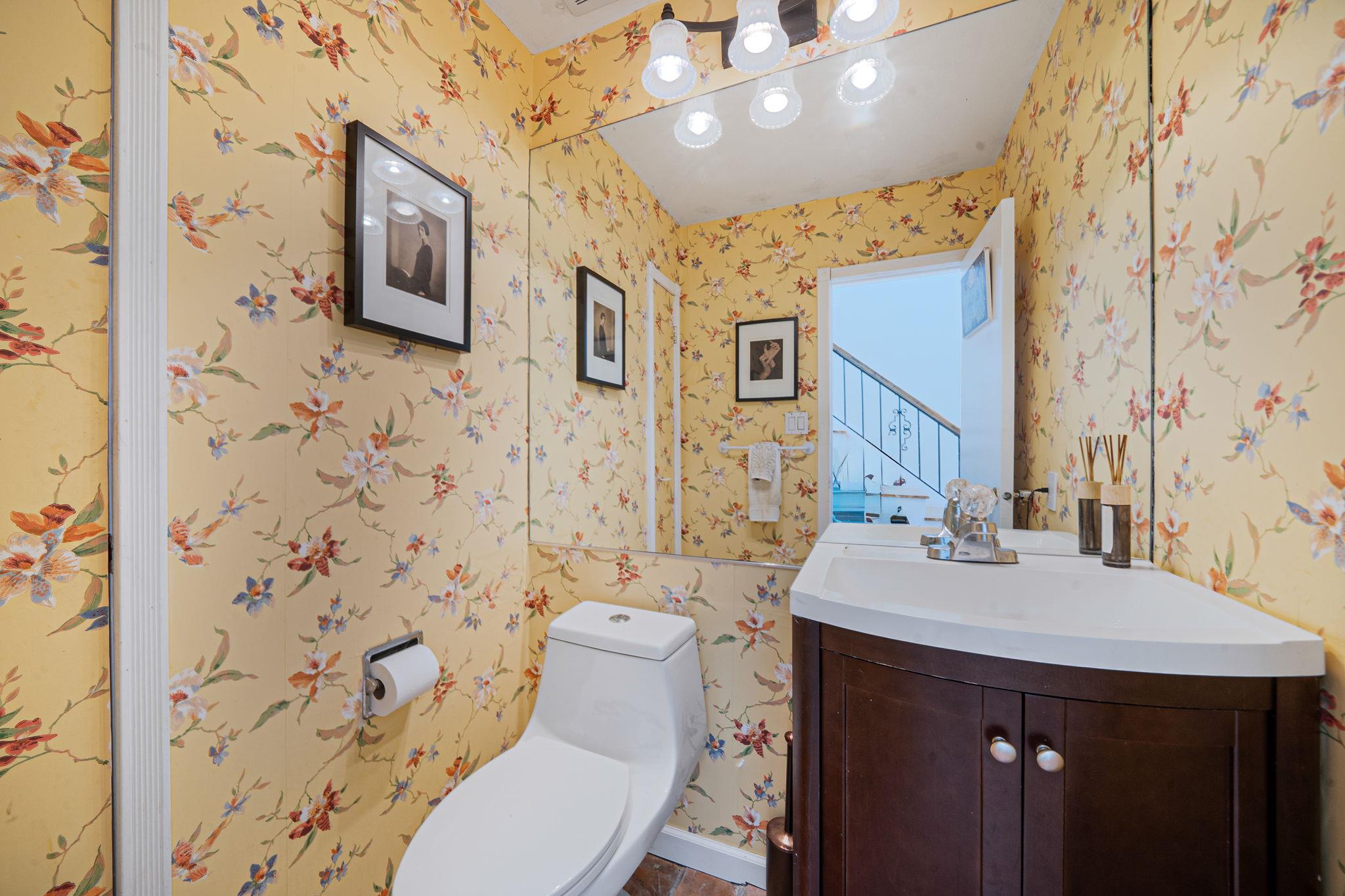25 Rustic Gate Lane, Dix Hills, New York image 21
