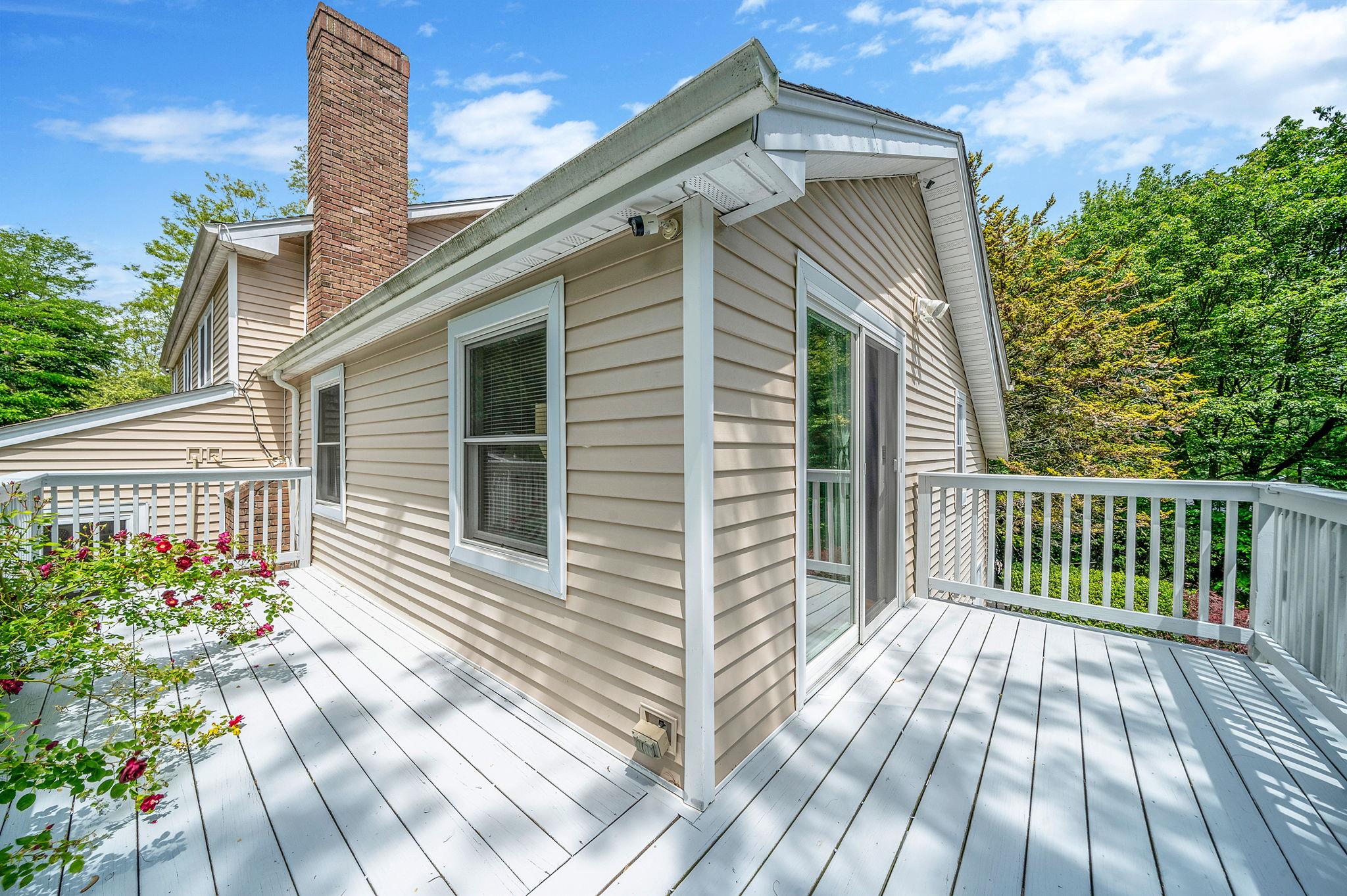 25 Rustic Gate Lane, Dix Hills, New York image 28