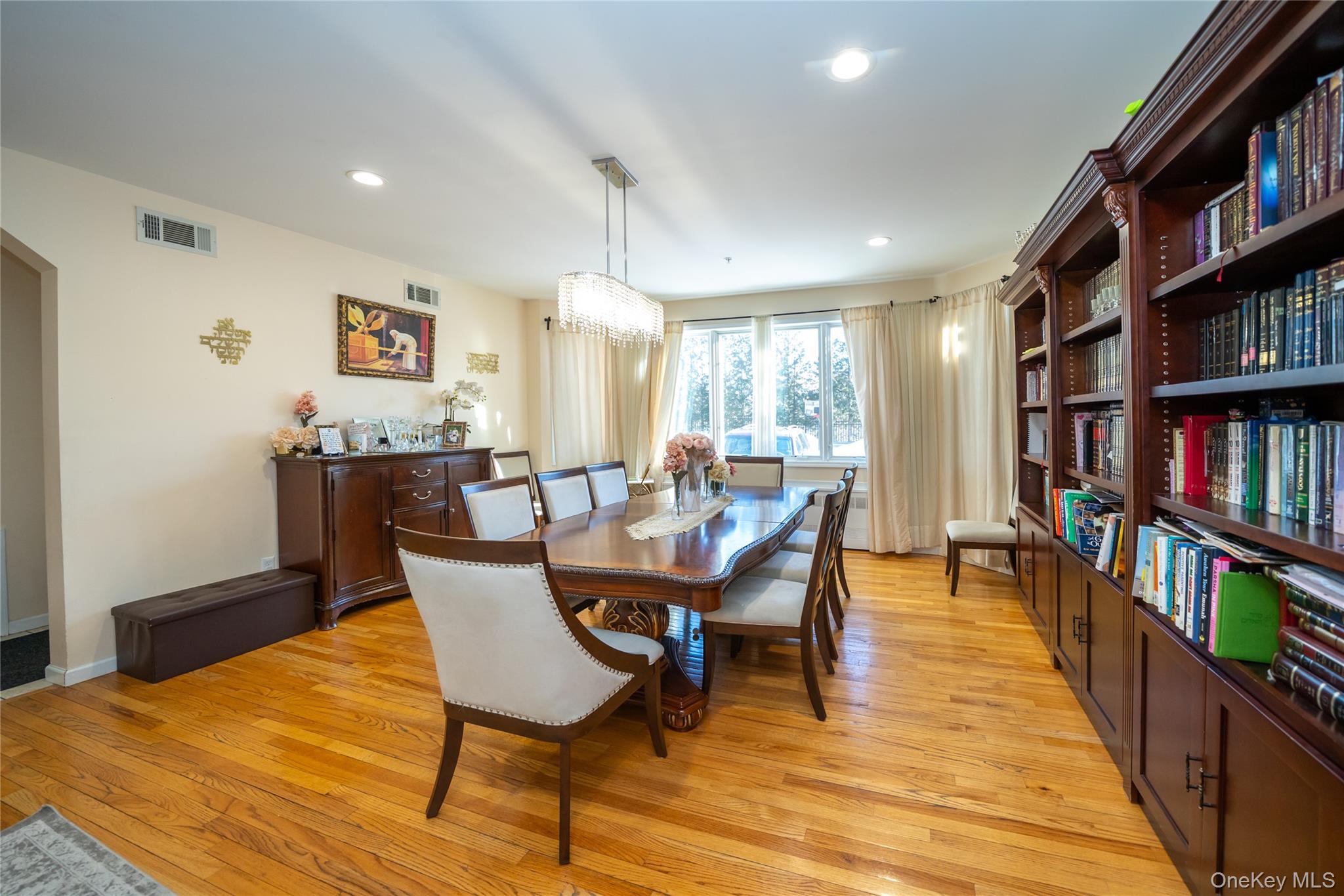 4 Rose Garden Way 102