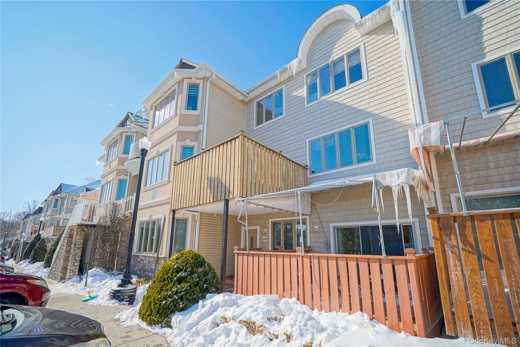 Photo of 4 Rose Garden Way #102, Monsey, NY 10952 (MLS # 957477)