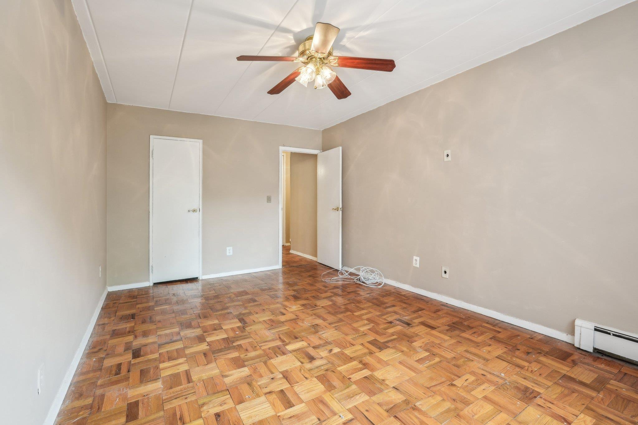 372 Central Park Avenue #3U, Scarsdale, New York image 8