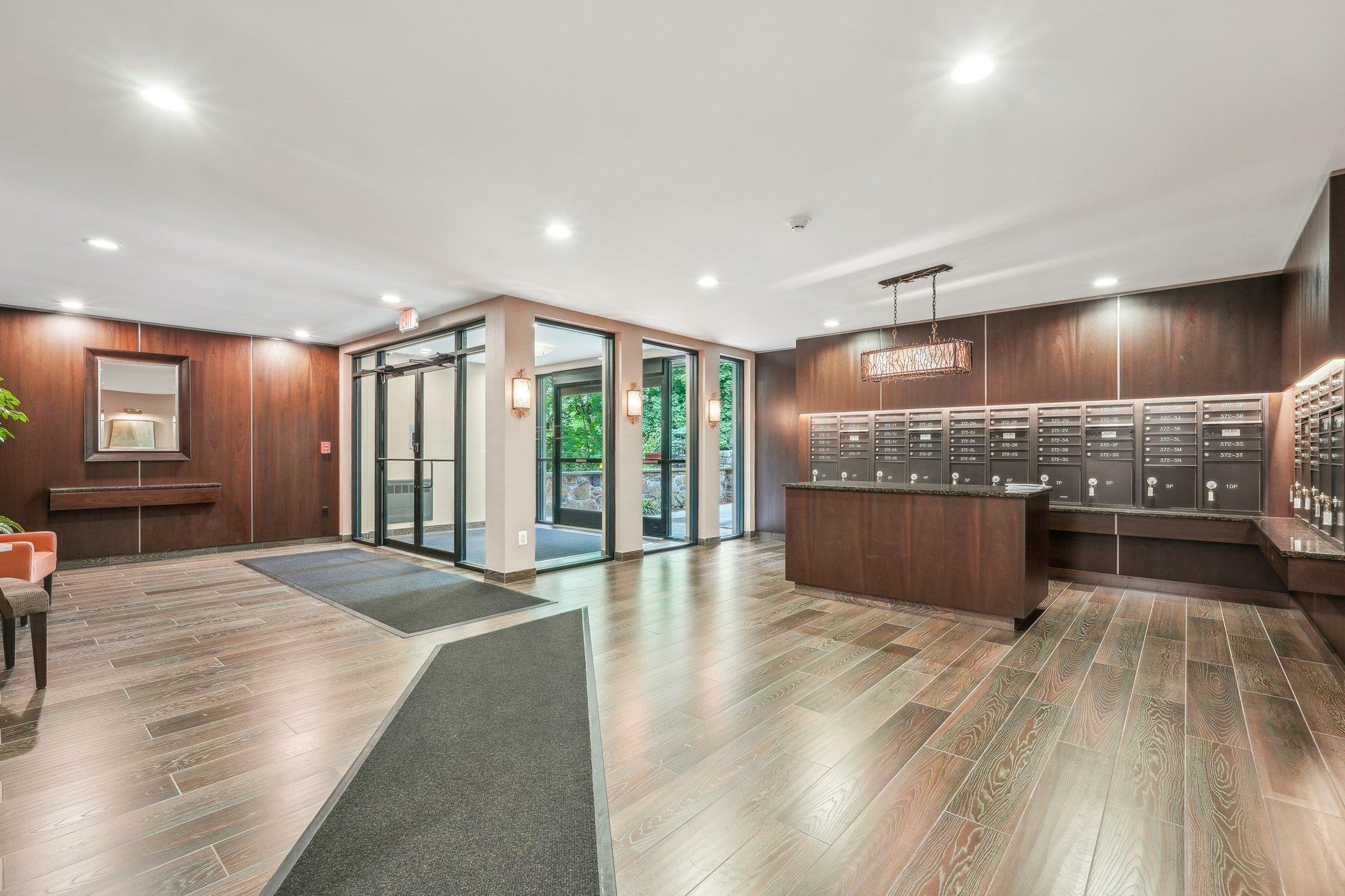 372 Central Park Avenue #3U, Scarsdale, New York image 2