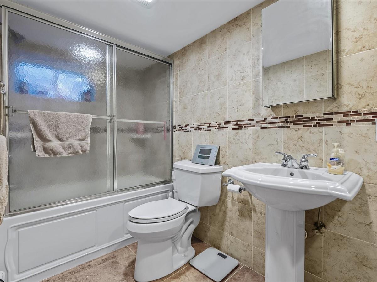 1019 Olympia Road, North Bellmore, New York image 19