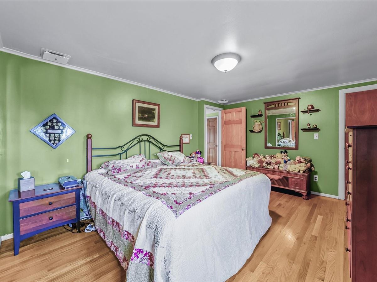 1019 Olympia Road, North Bellmore, New York image 14