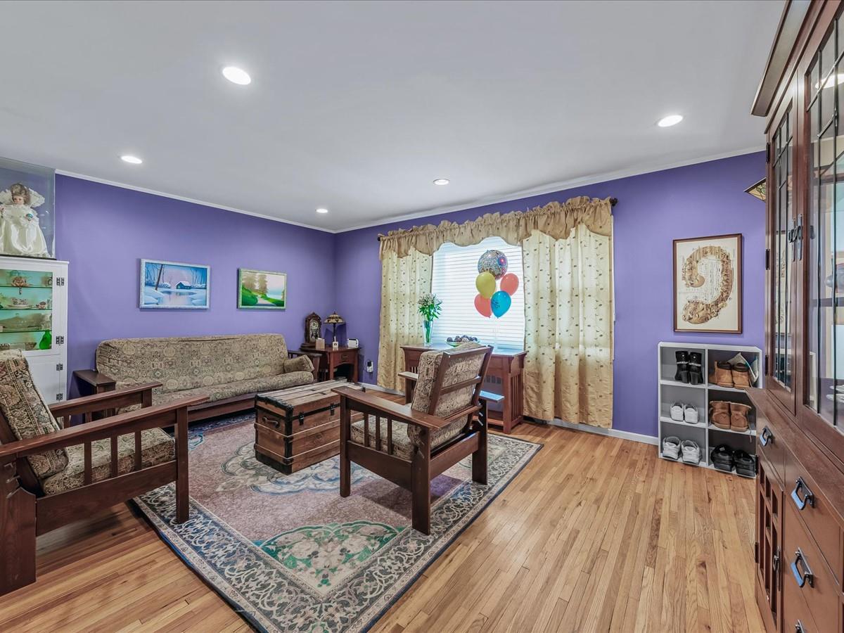 1019 Olympia Road, North Bellmore, New York image 4