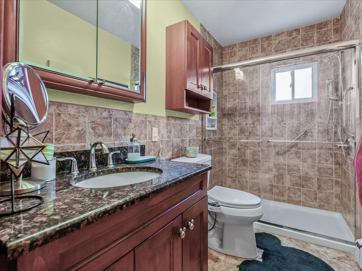 1019 Olympia Road, North Bellmore, New York image 13