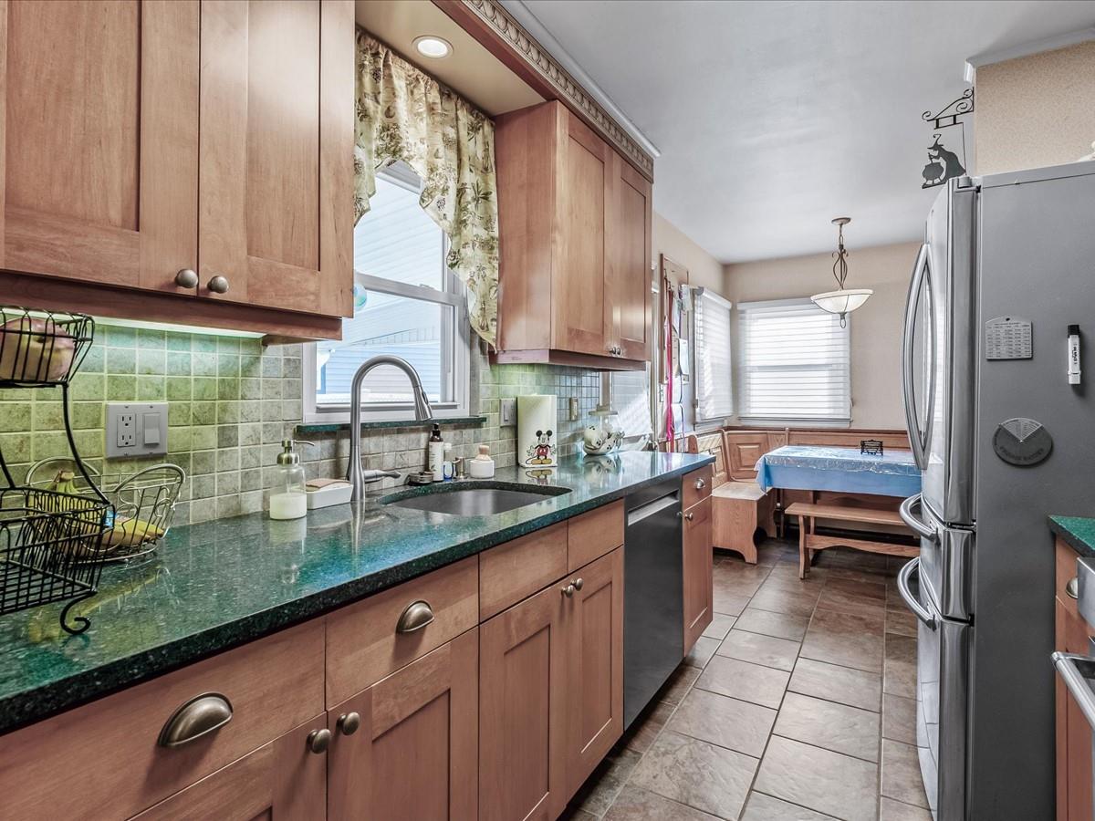 1019 Olympia Road, North Bellmore, New York image 7