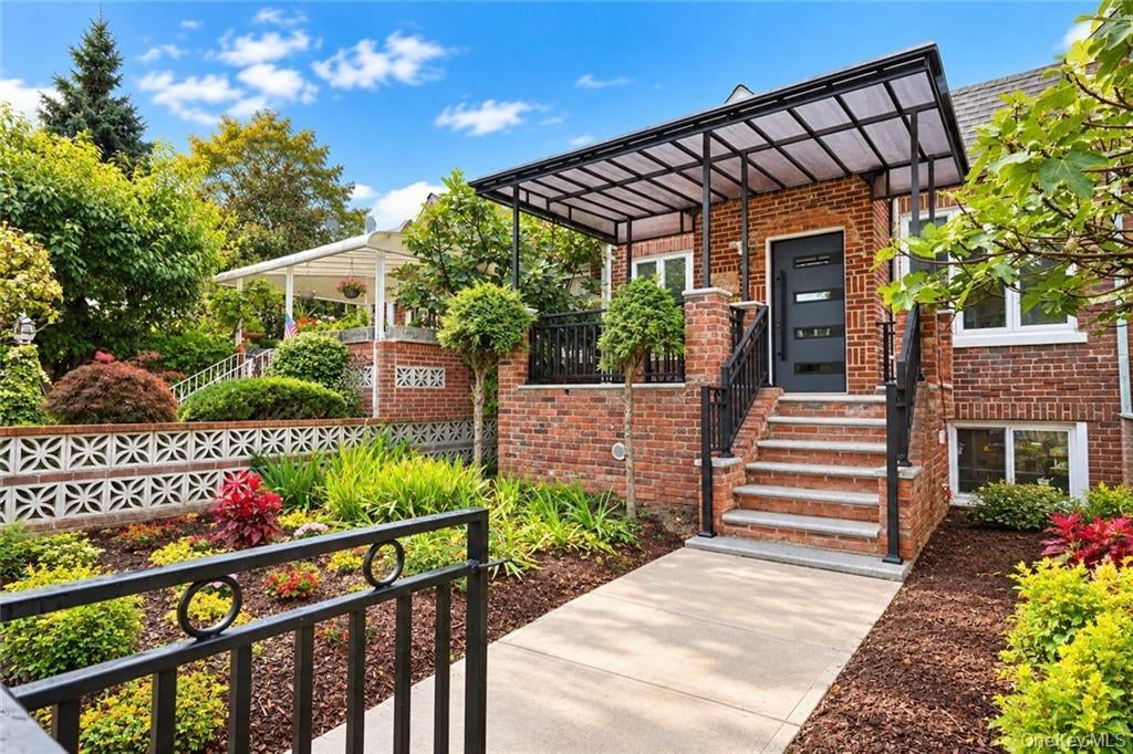 1804 Avenue W
