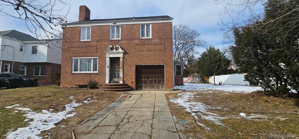 Photo of 770 W Broadway, Woodmere, NY 11598 (MLS # 952012)